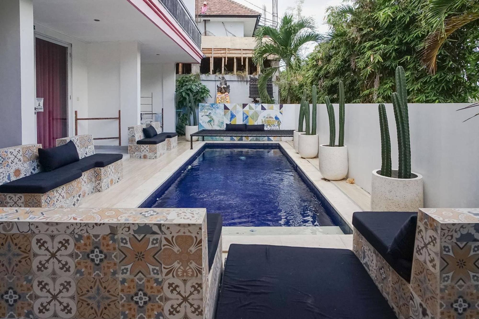 Margarita Surf Hostel Canggu Zewnętrze zdjęcie