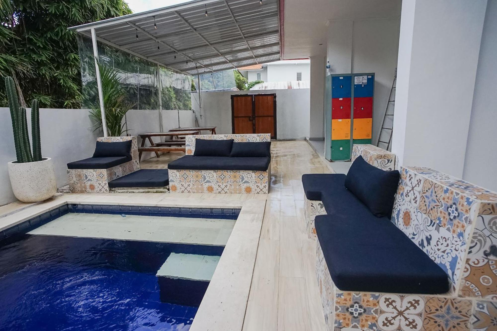 Margarita Surf Hostel Canggu Zewnętrze zdjęcie