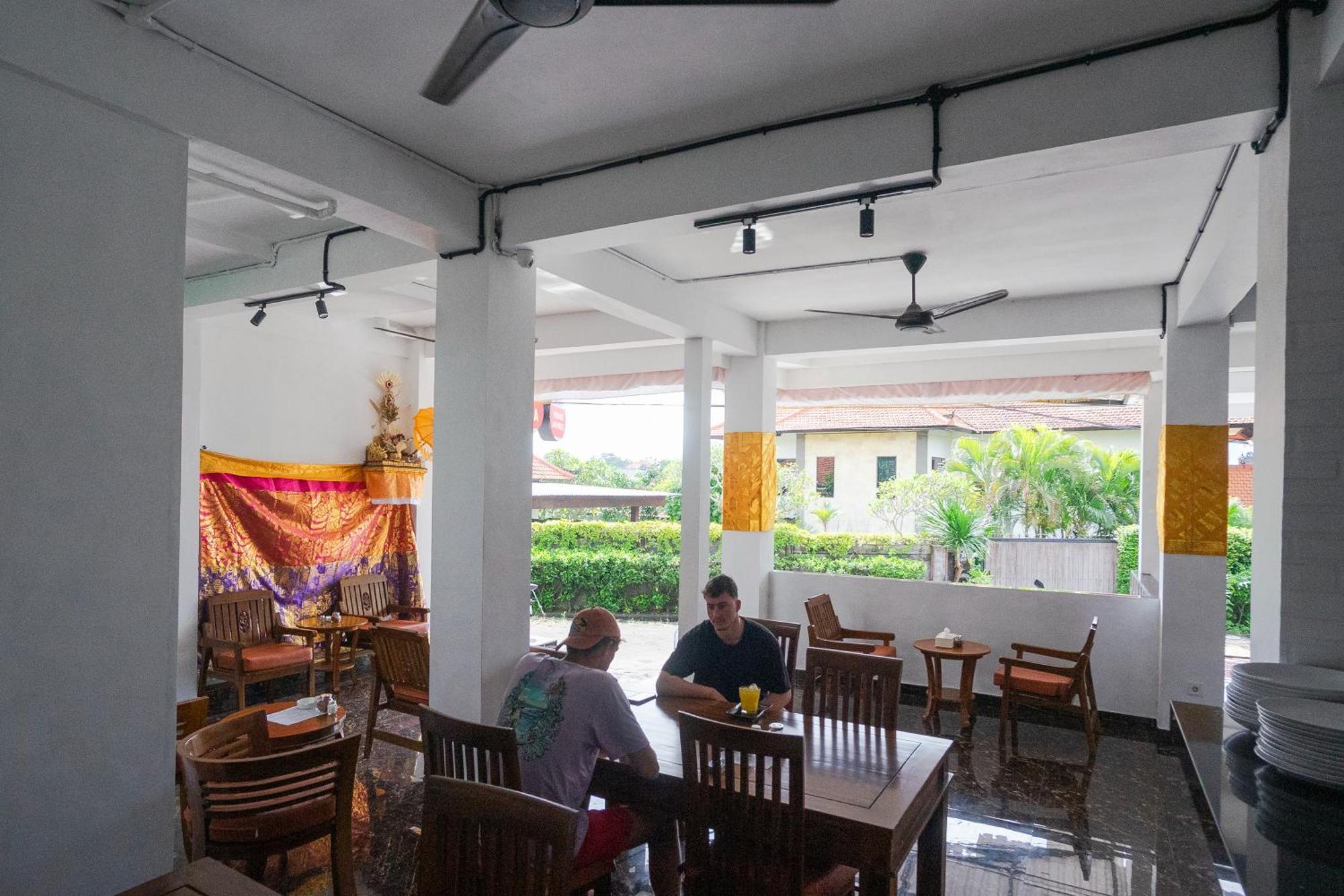Margarita Surf Hostel Canggu Zewnętrze zdjęcie