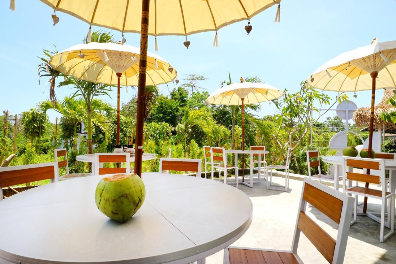 Margarita Surf Hostel Canggu Zewnętrze zdjęcie