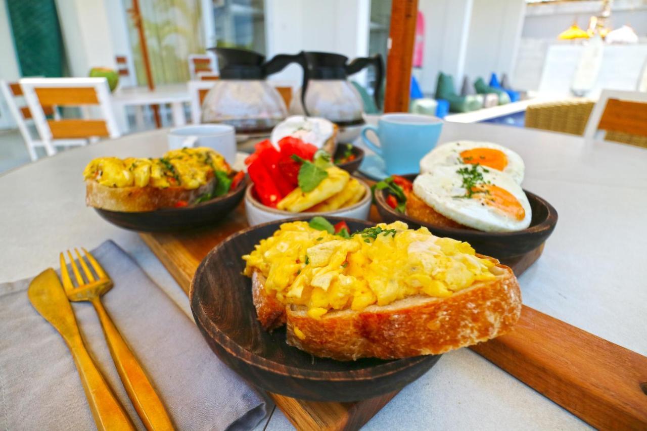 Margarita Surf Hostel Canggu Zewnętrze zdjęcie