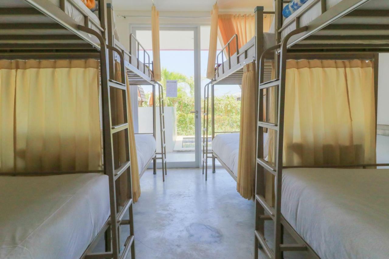 Margarita Surf Hostel Canggu Zewnętrze zdjęcie